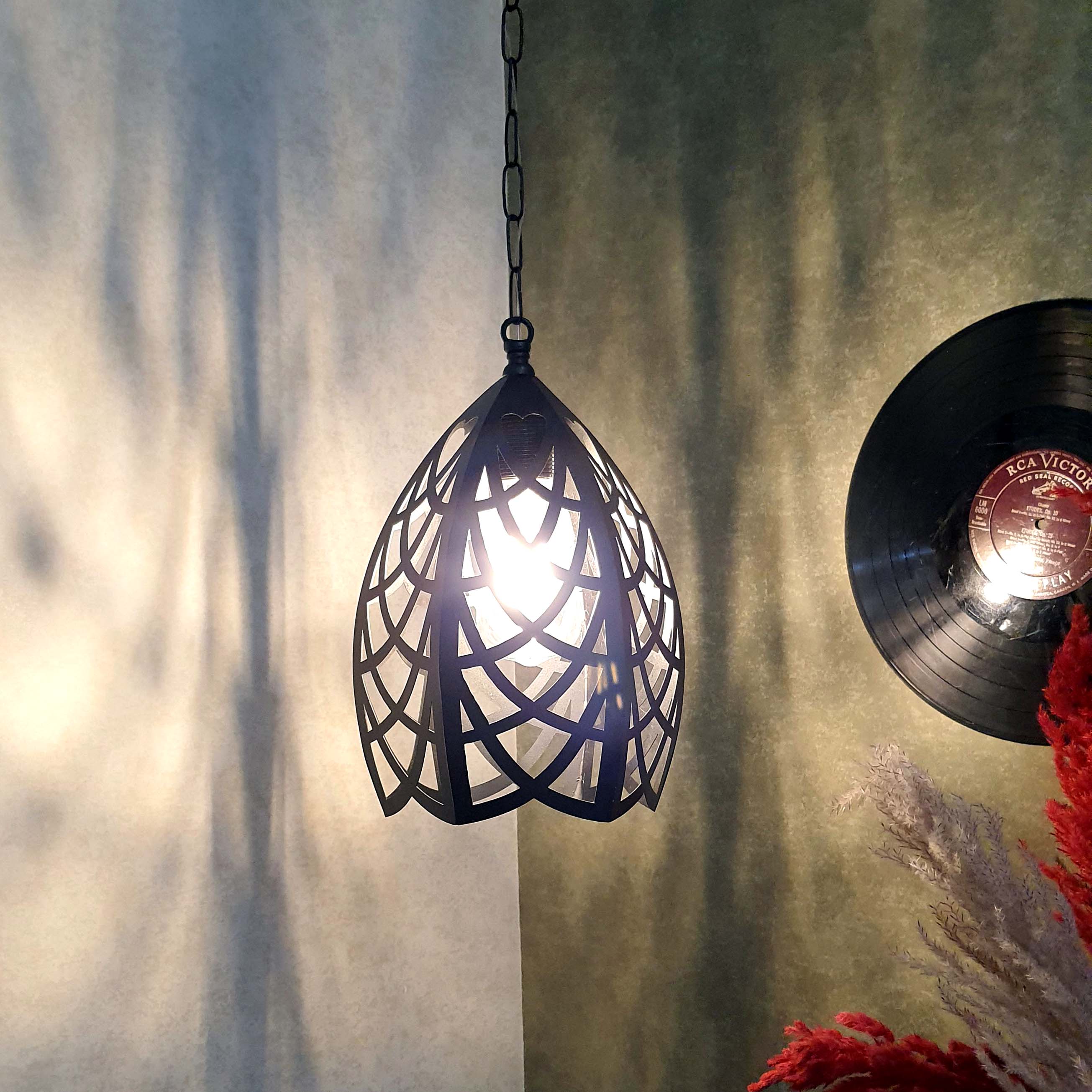 چراغ شش وجهی عزیز